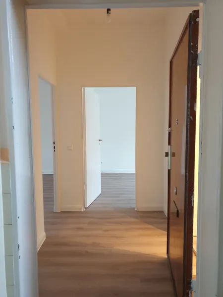 Wunderschöne 2-Zimmer-Wohnung mit Balkon und Einbauküche in Berlin-Steglitz — photo 1